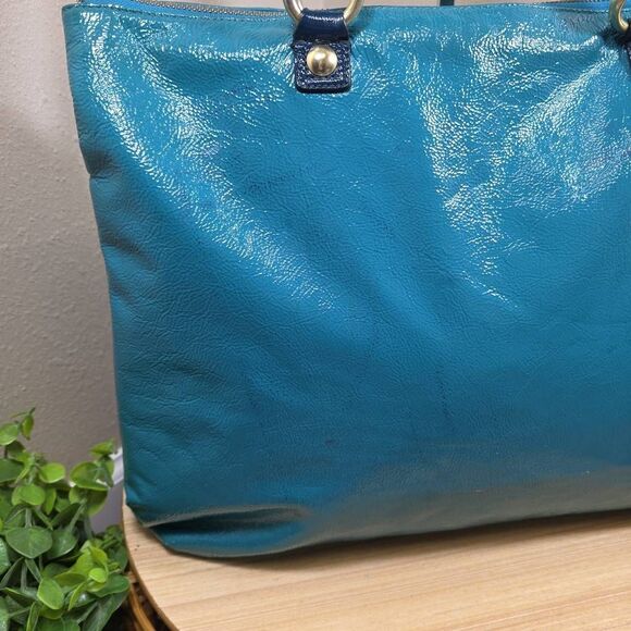 Coach Poppy Patent Leather Large Tote - Picture 5 of 13